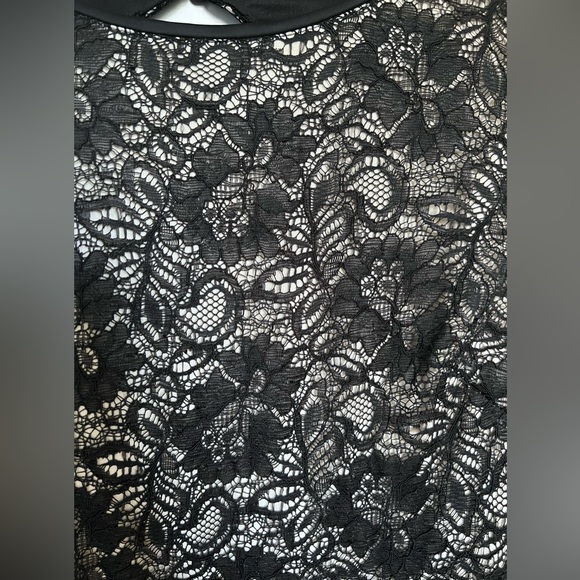 Maggy London Black lace dress. Size 8. - Picture 3 of 5